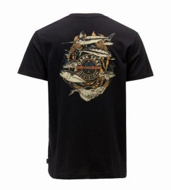 DARK SEAS X GRUNDENS COASTAL REGION SS T-SHIRT
